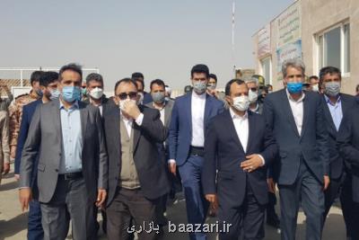 بازدید وزیر امور اقتصاد و دارایی از مرز دوغارون