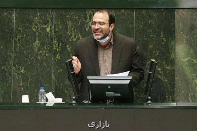 دولت مجبور است آثار اجتماعی درباره ارز ۴۲۰۰ تومانی را بپذیرد