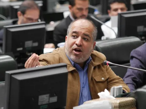 آقای مدنی زاده! از عاقبت همتی درس بگیرید