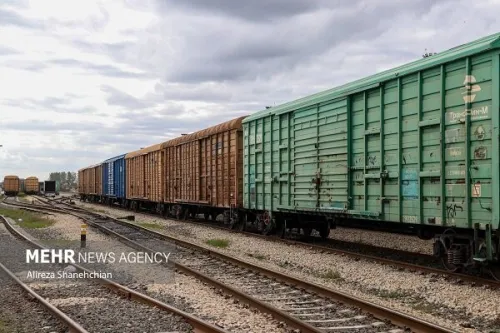 فراهم شدن امکان واردات خودرو با قطار