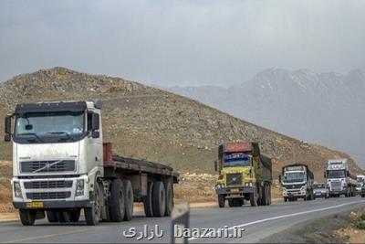 كامیون های سه سال كاركرده تا رفع ابهام ترخیص نخواهند شد